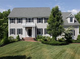17 Hilltop Rd, Hingham, MA 02043