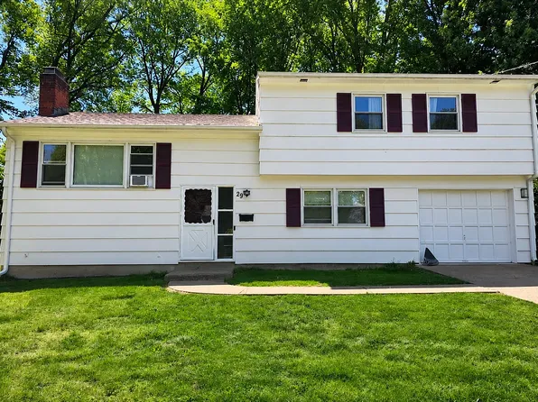 29 Lyman Rd, West Hartford, CT 06117