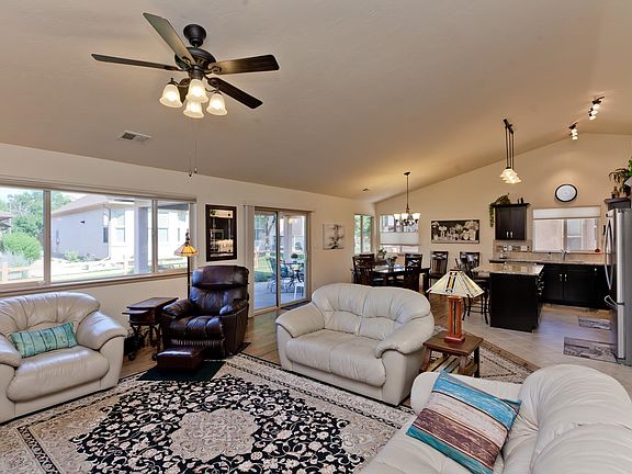 5th image of 607 Saffron Way