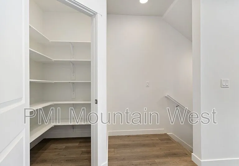 1836 W Red Twilight Ln — Photo 17