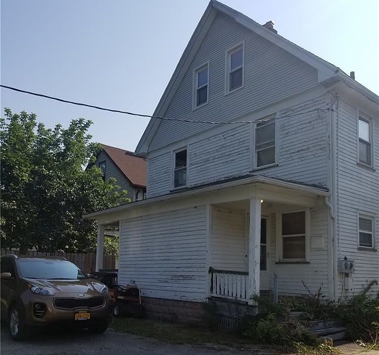 2nd image of 151 Baycliff Dr