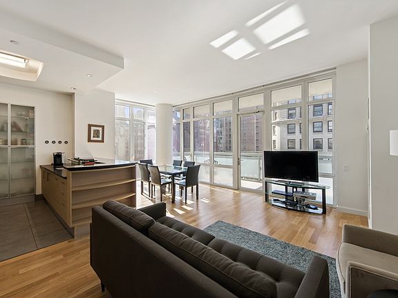 2nd image of 325 5th Ave APT 14H