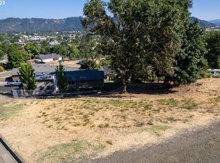420 NW Galaxy Dr, Winston, OR 97496