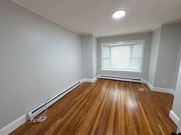 2nd image of 17 Pearl St #2