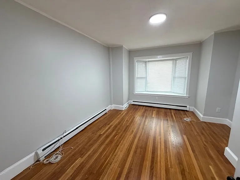 17 Pearl St — Photo 2