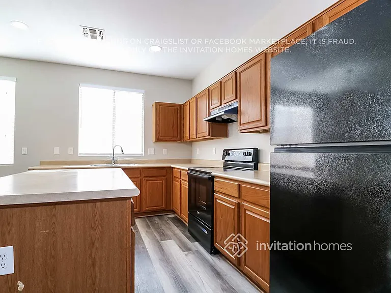 12420 W Woodland Ave — Photo 6