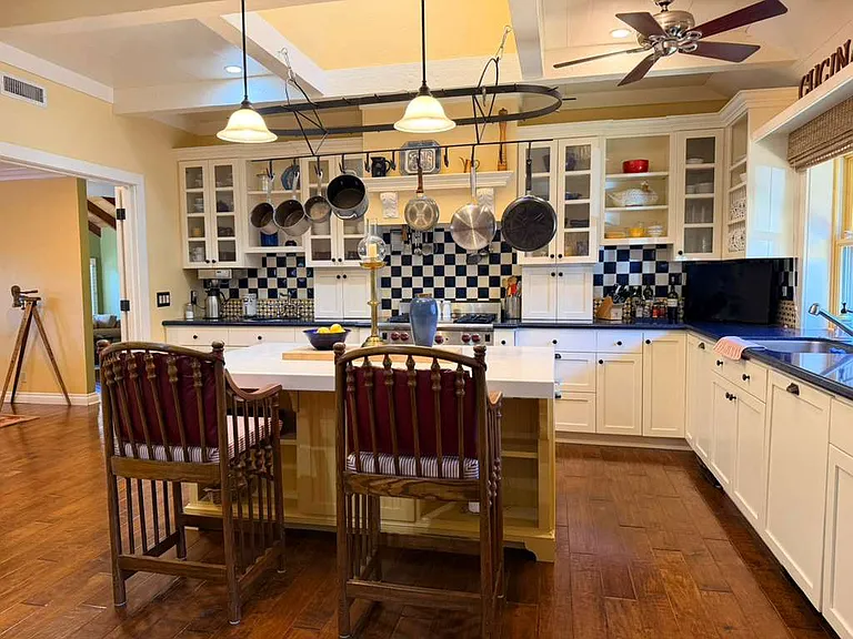 711 Country Club Dr — Photo 18
