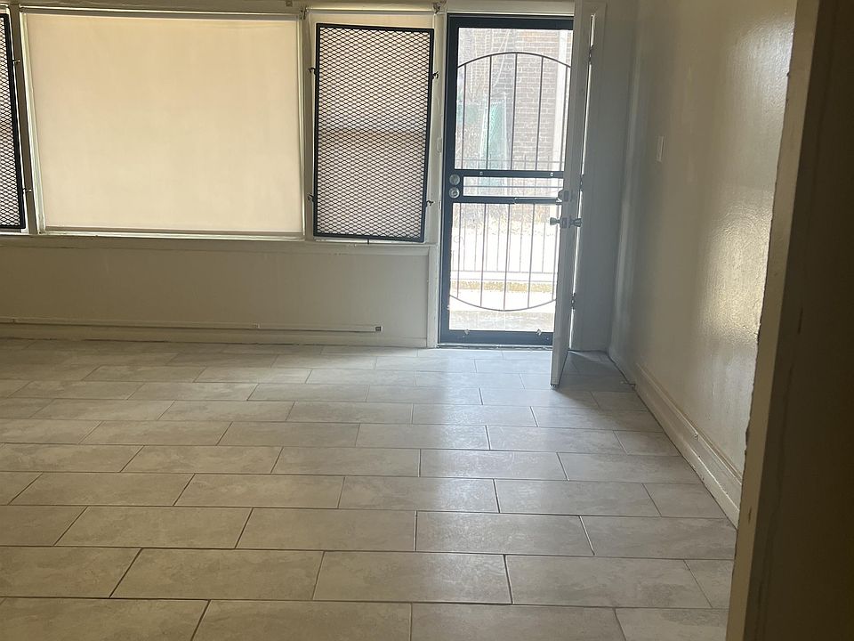 1st image of 1634 E 74th Pl #11176356