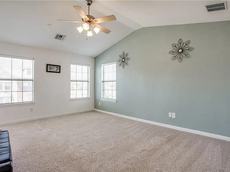 1531 Biltmore Ln — Photo 15