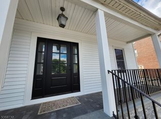 27 Main St, High Bridge, NJ 08829