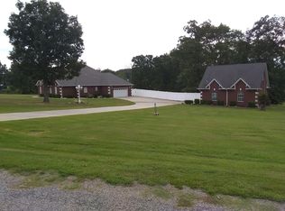 311 Oakdale Rd, Muldrow, OK 74948