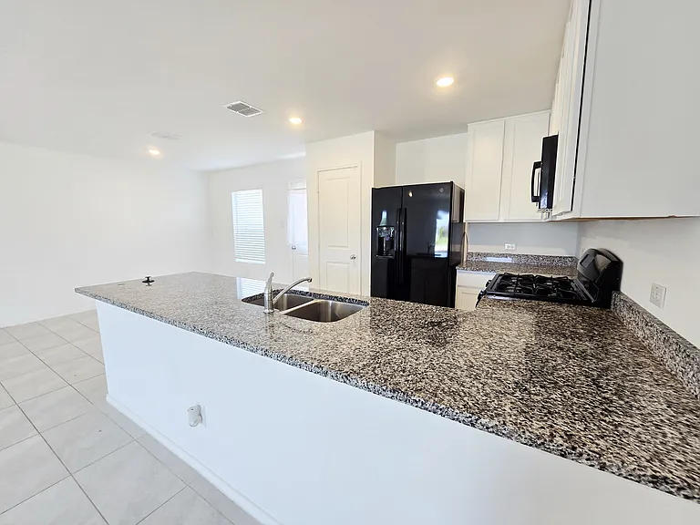 1230 Cherrybark Dr — Photo 6