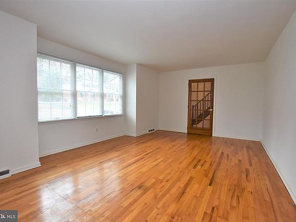 5th image of 209 Wilshire Ln
