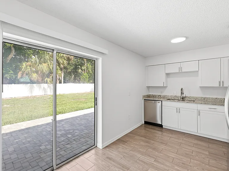 30850 Cherokee Ave — Photo 4