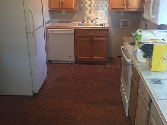 3rd image of 1592 Brookhaven Dr
