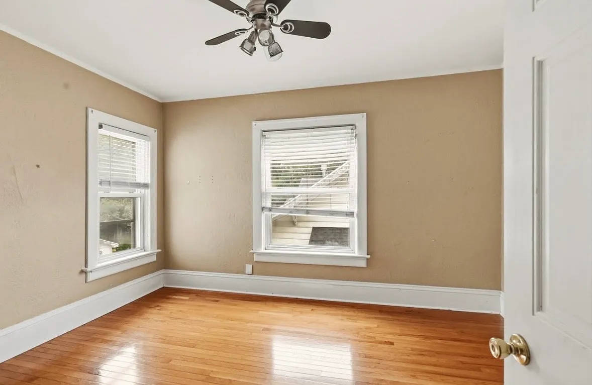 2 bed, 880 sqft, $1,250 — Photo 2