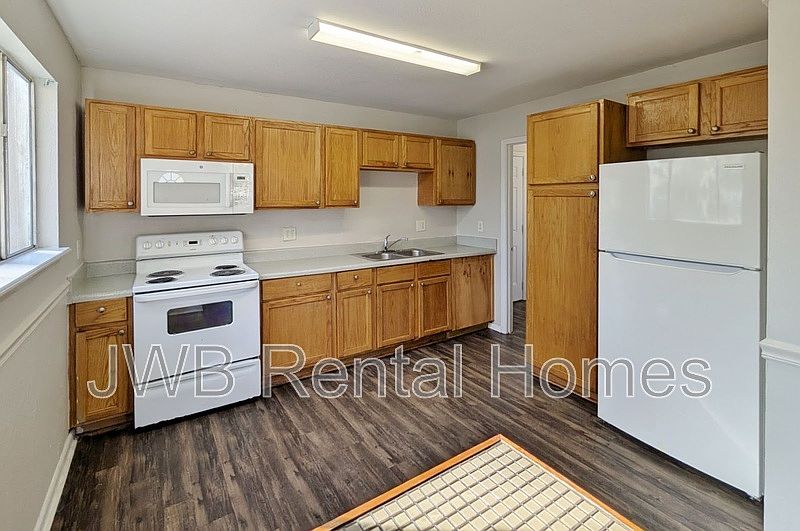 In the Nature of Things　Jack Stuler Buy In the Nature of Things by Jack Stuler photography online book