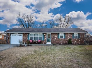1316 Lexington Dr, Collinsville, IL