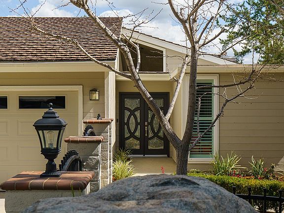 5th image of 4924 Ocean View Blvd