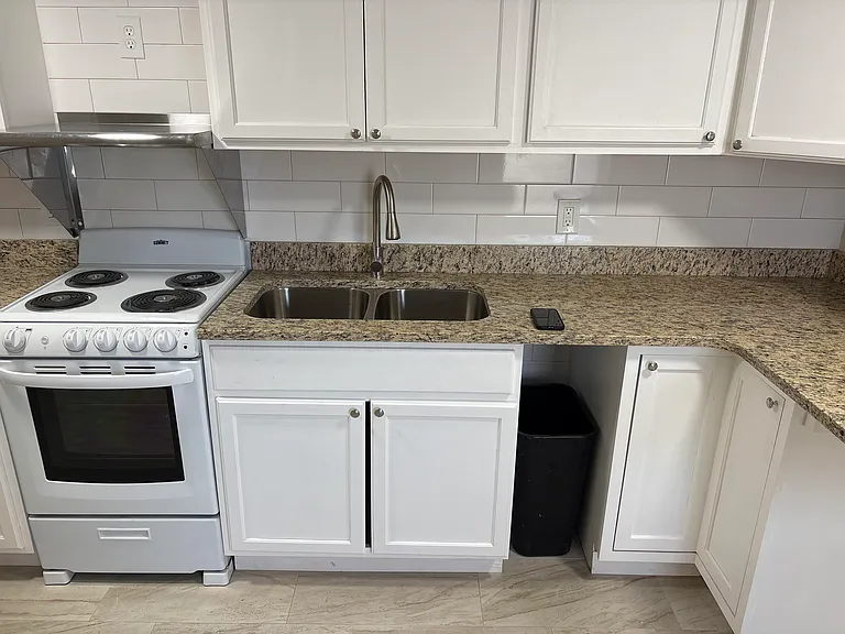 2702 S Atlantic Ave #7 — Photo 3