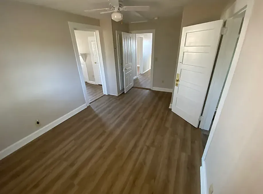 2 bed, 915 sqft, $1,250 — Photo 4