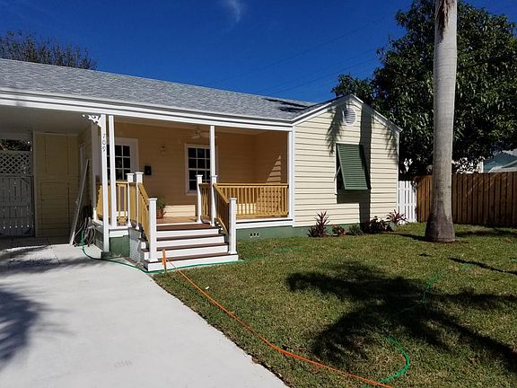 2nd image of 709 Highland Dr