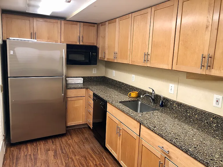 950 25th St NW #707 — Photo 33