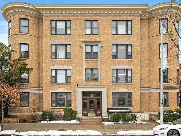 1783 Massachusetts Ave APT 3, Cambridge, MA 02140
