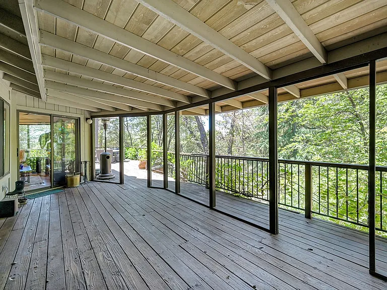 16832 Alice Way — Photo 79
