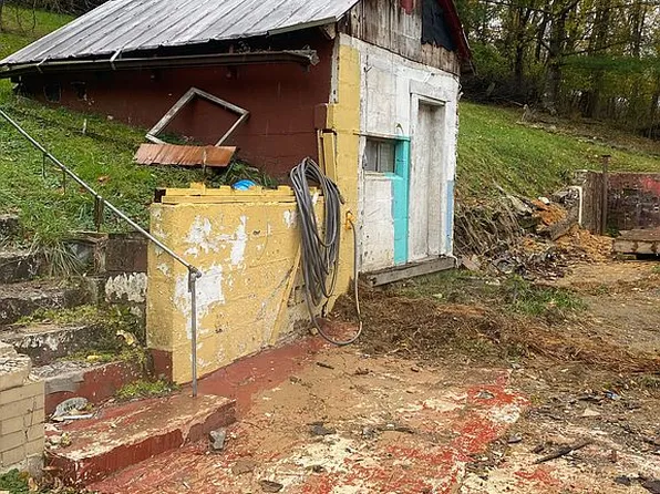 228 Danver Ave, North Tazewell, VA 24630