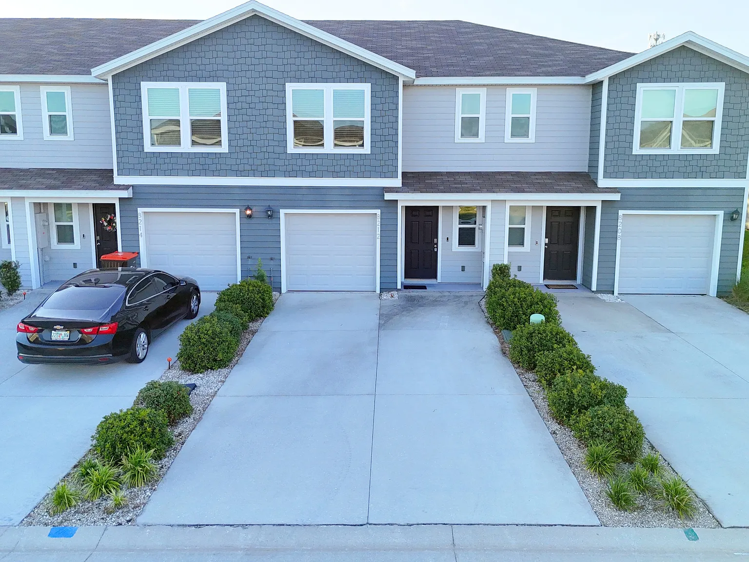 3 bed, 2.5 bath, 1505 sqft, $1,800 — Photo 1