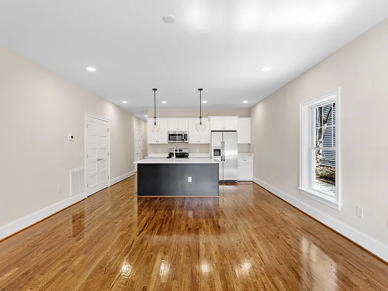 10 S Rowland St #2 — Photo 7