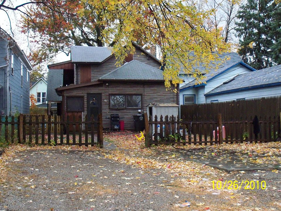 2nd image of 1630 Cass St