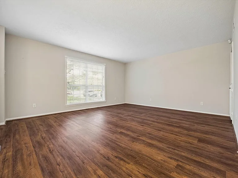 14201 Misty Meadow Ln — Photo 7