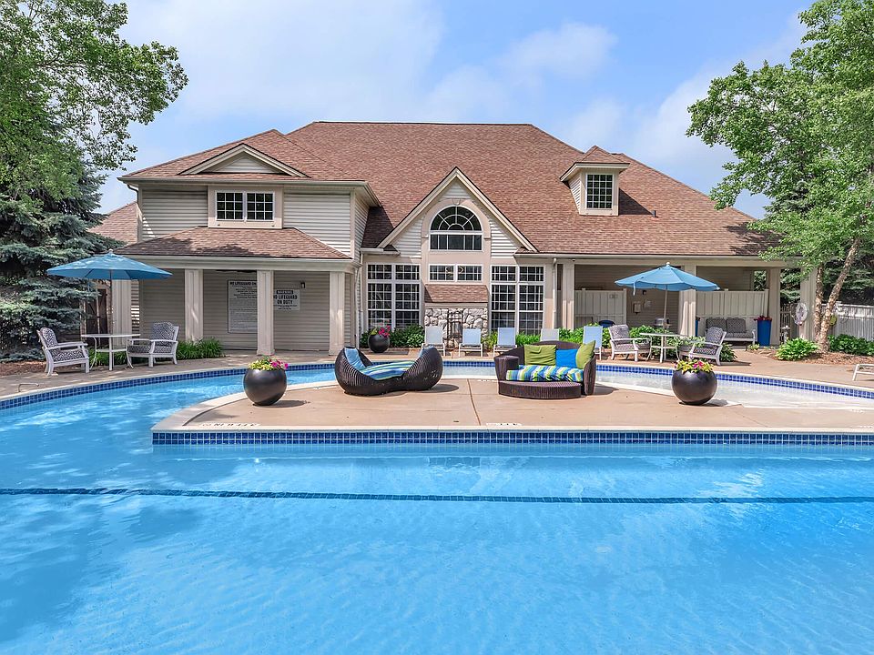 Huntington Parc Townhomes 10811 W Ten Mile Rd Oak Park MI Zillow