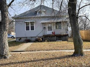 294 N 6th St, David City, NE 68632