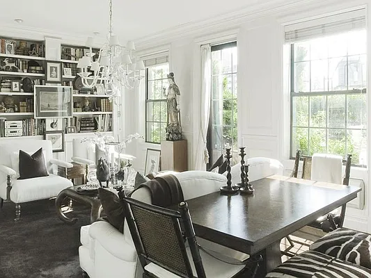 Sold by Sotheby's International Realty | media 11
