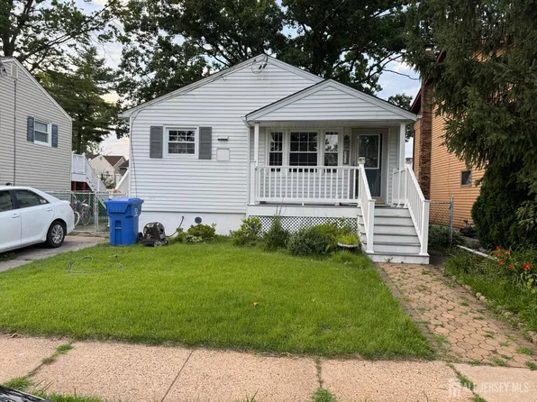 211 E Louis Pl, Iselin, NJ 08830