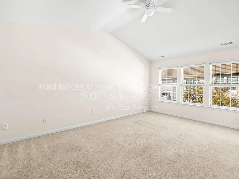 8911 Kirkley View Ct — Photo 12