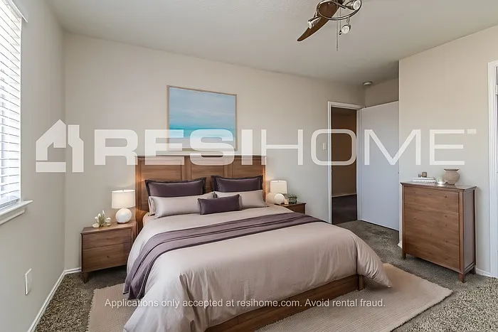 17203 Hawks Landing Dr — Photo 10