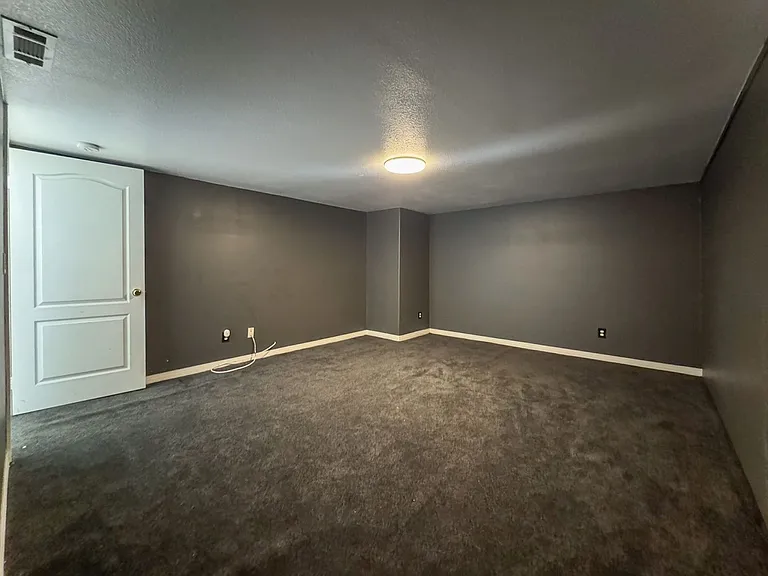 5720 S Glennie Ln #B — Photo 30