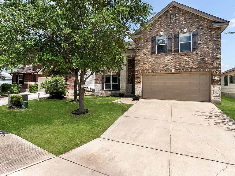 7538 Elegante Way — Photo 1