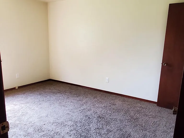 1116 Kings Ct — Photo 14