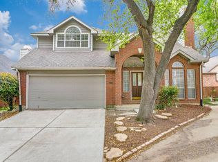 200 Summer Moon Ct, Irving, TX 75063