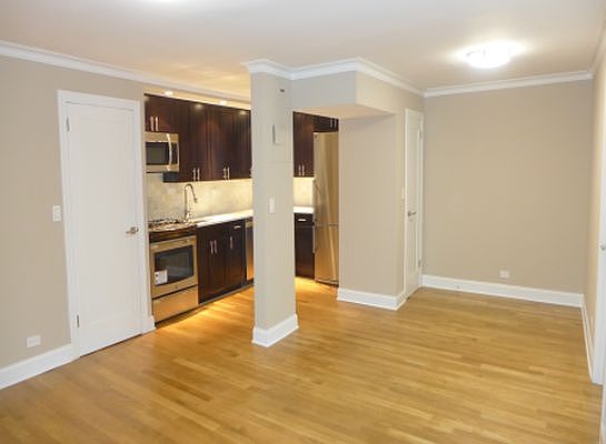 3rd image of 310 Greenwich St #3102H