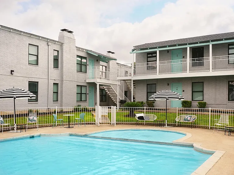 Tara Apartments — Photo 12