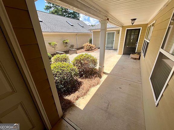 5th image of 120 Cottage Club Dr