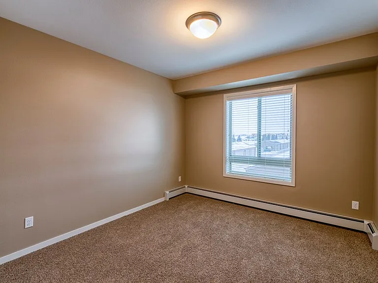 Ironwood Flats — Photo 76