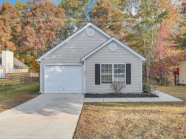 1092 Abington Ct — Photo 2