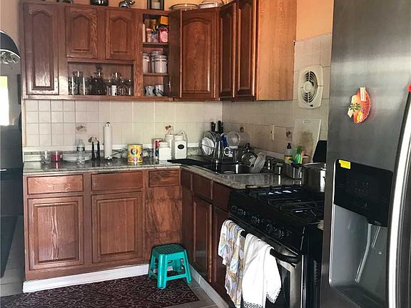 5th image of 9040 180th St